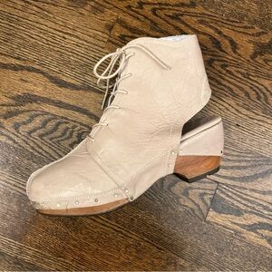 Beige Lace-Up Boots/ Clogs Sergio Tomani EU 39 US 9 Boho